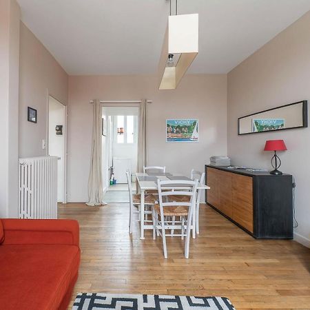 Le Larbaud - Appartement Calme Et Lumineux En Centre Ville Vichy Exteriör bild